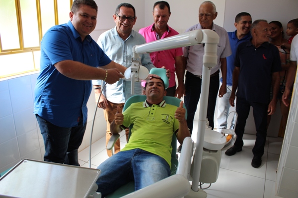 Prefeito entrega obras em Santo Inácio durante aniversário da cidade - Imagem 8