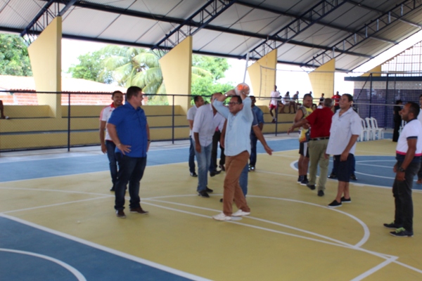 Prefeito entrega obras em Santo Inácio durante aniversário da cidade - Imagem 58