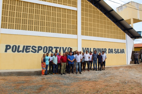 Prefeito entrega obras em Santo Inácio durante aniversário da cidade - Imagem 55