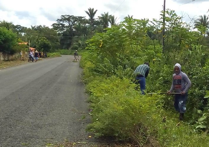 Limpeza de vias e espaços públicos garantem mesa farta a milhares famílias em São João do Arraial - Imagem 13