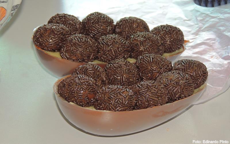 SEMAS promove oficina de produção de ovos de páscoa - Imagem 9