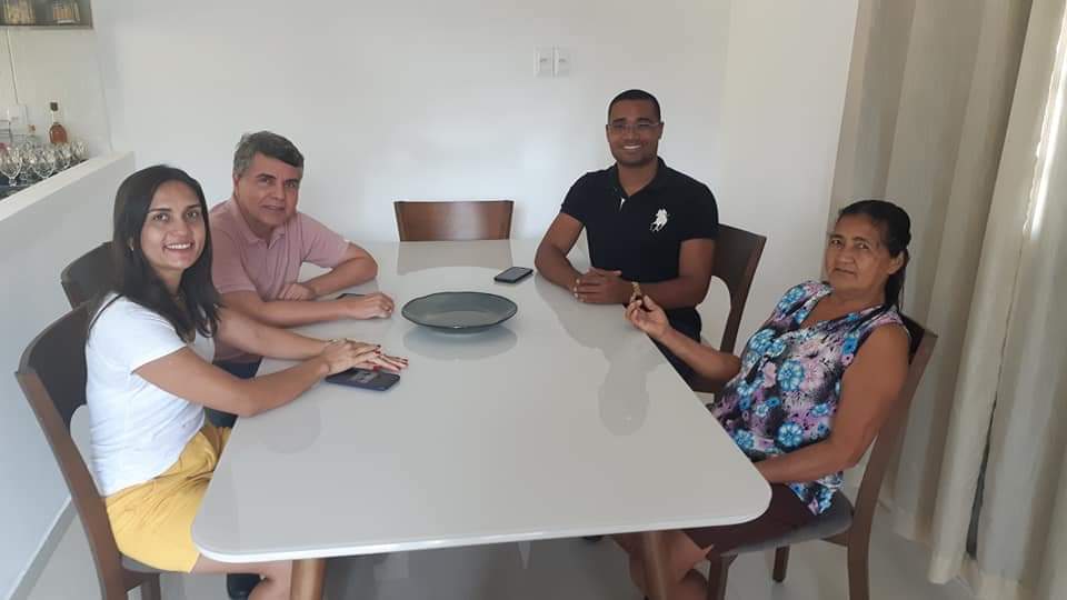 Prefeito faz entrega de pescado em todo município - Imagem 18