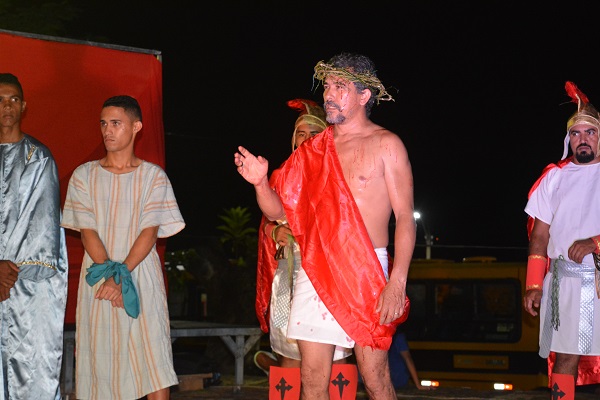 Via-Sacra: Paixão, Morte e Ressurreição de Jesus Cristo - Imagem 29