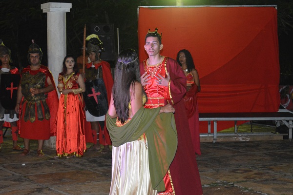 Via-Sacra: Paixão, Morte e Ressurreição de Jesus Cristo - Imagem 17