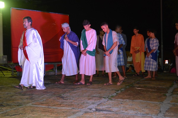 Via-Sacra: Paixão, Morte e Ressurreição de Jesus Cristo - Imagem 23