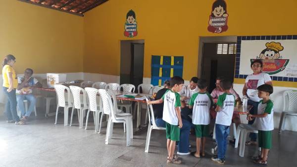 Secretaria de saúde realiza campanha de vacinação em escolas do município - Imagem 1