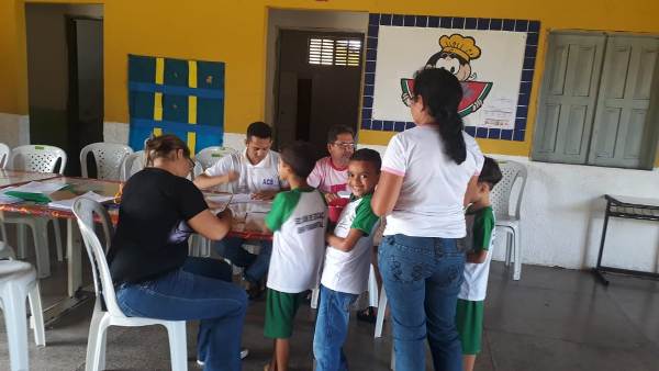 Secretaria de saúde realiza campanha de vacinação em escolas do município - Imagem 4