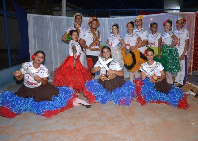 QUADRILHA DE DOM EXPEDITO LOPES JUNINA QUEM SABE FAZ AO VIVO