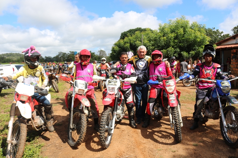 Trilha Papa-Léguas reuniu mais de 100 motoqueiros  - Imagem 15