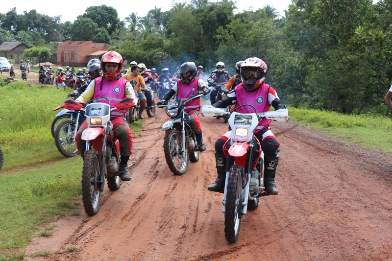 Trilha Papa-Léguas reuniu mais de 100 motoqueiros  - Imagem 2
