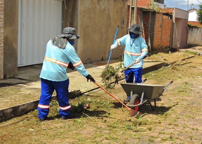 Lokal Serviços já está atuando em Pedro II nos serviços de limpeza e coleta de lixo  - Imagem 17