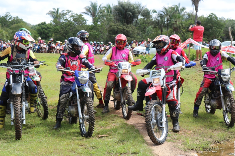 Trilha Papa-Léguas reuniu mais de 100 motoqueiros  - Imagem 3