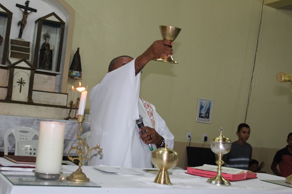 Paróquia realiza missa de envio da imagem da sagrada família para peregrinação  - Imagem 33