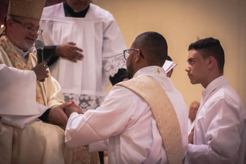 Bênção e emoção marcam a Ordenação do 5º Padre filho de Redenção do Gurguéia - Imagem 4