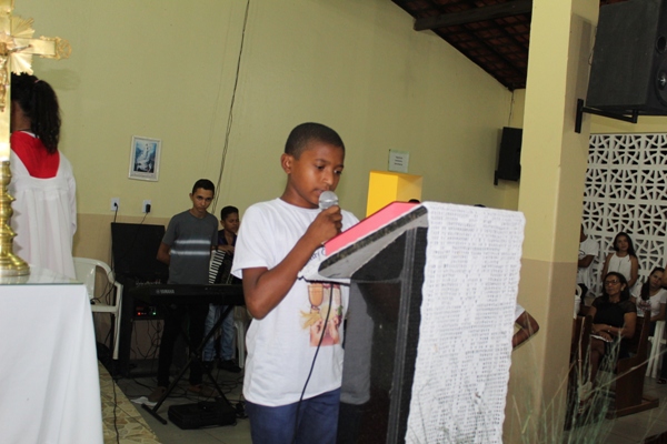 Paróquia realiza missa de envio da imagem da sagrada família para peregrinação  - Imagem 18