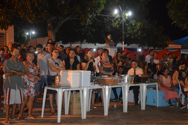 Culto e Show Evangélico em homenagem ao aniversário de Dom Expedito Lopes - Imagem 17