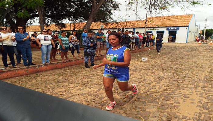 1º de maio é celebrado com comemorações esportivas e premiações aos competidores - Imagem 7