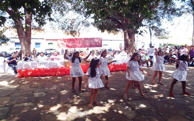 Prefeitura, SEMAS e Pastoral da Família de Pedro II celebram Dia das Mães - Imagem 97