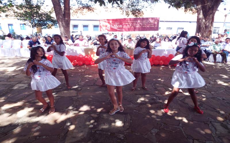Prefeitura, SEMAS e Pastoral da Família de Pedro II celebram Dia das Mães - Imagem 93