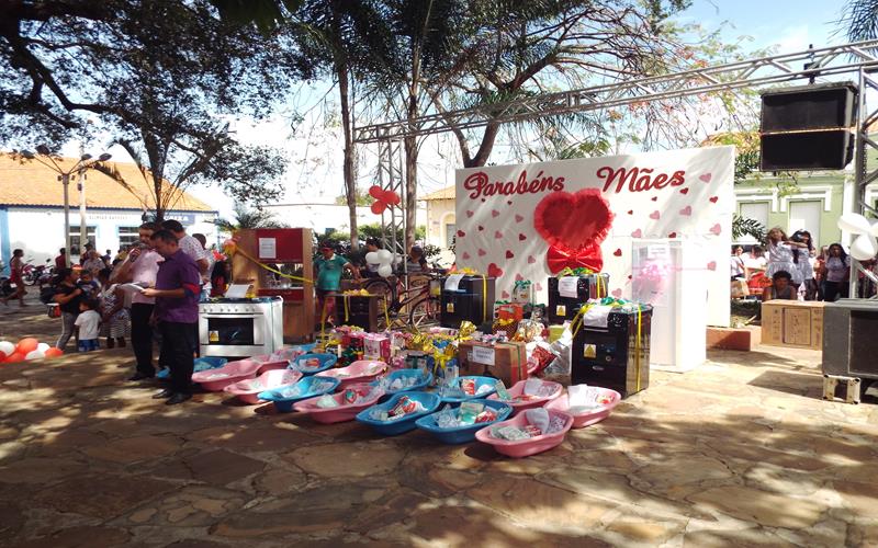 Prefeitura, SEMAS e Pastoral da Família de Pedro II celebram Dia das Mães - Imagem 80