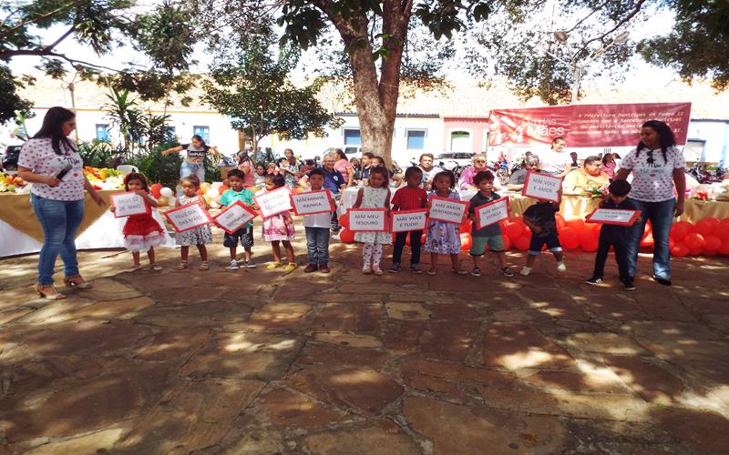 Prefeitura, SEMAS e Pastoral da Família de Pedro II celebram Dia das Mães - Imagem 68