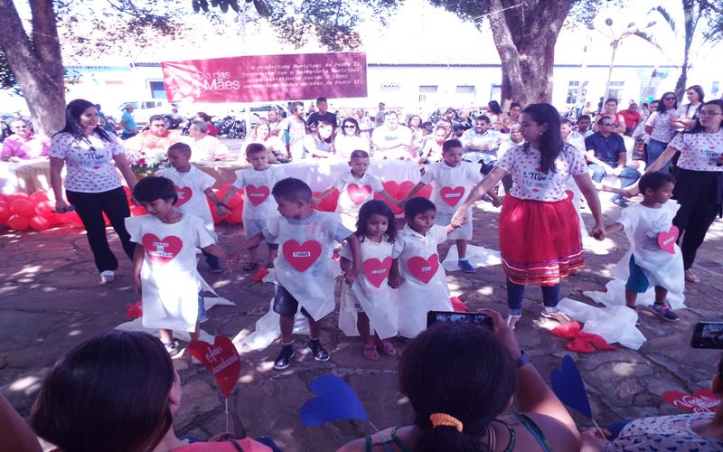 Prefeitura, SEMAS e Pastoral da Família de Pedro II celebram Dia das Mães - Imagem 87