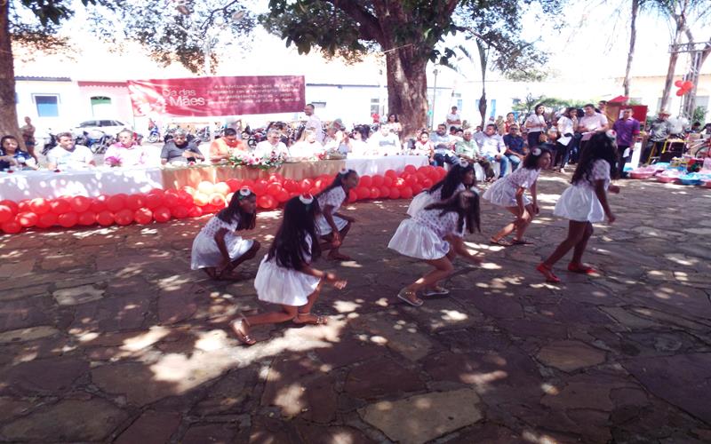 Prefeitura, SEMAS e Pastoral da Família de Pedro II celebram Dia das Mães - Imagem 96