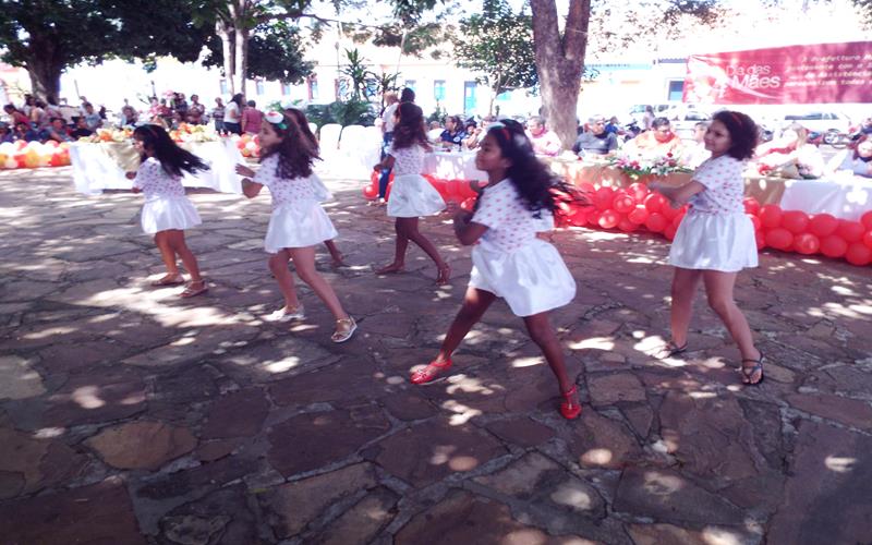 Prefeitura, SEMAS e Pastoral da Família de Pedro II celebram Dia das Mães - Imagem 92