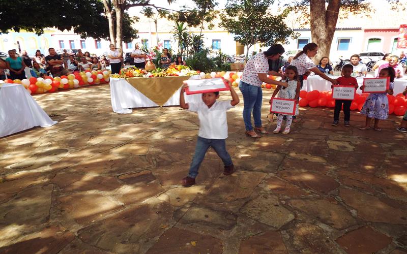 Prefeitura, SEMAS e Pastoral da Família de Pedro II celebram Dia das Mães - Imagem 74