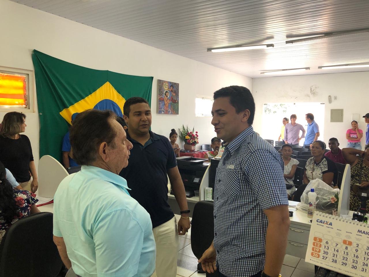 Prefeito Dr Wagner e secretários municipais visitam a Sala da cidadania  - Imagem 1