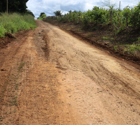 Prefeitura de Água Branca intensifica serviço de recuperação de estradas vicinais
