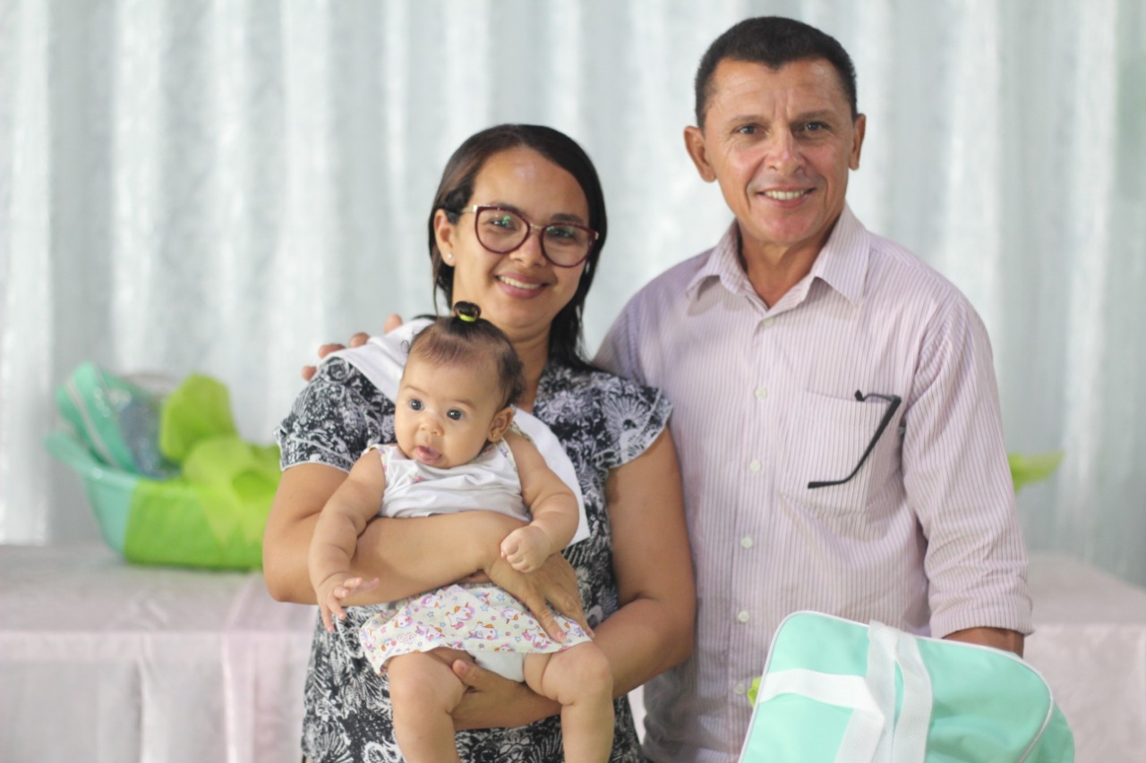 Grávidas recebem enxovais com a presença do prefeito João Luiz  - Imagem 10