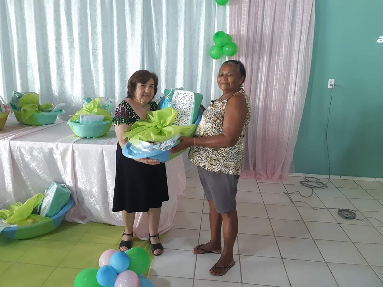 Grávidas recebem enxovais com a presença do prefeito João Luiz  - Imagem 21