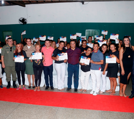 Prefeitura de Água Branca realiza formatura da primeira turma do PROERD Pais