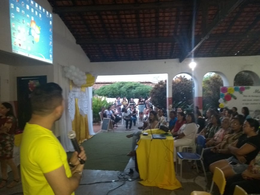 Escola Municipal Cicero Lopes realiza linda festa para as mães - Imagem 1