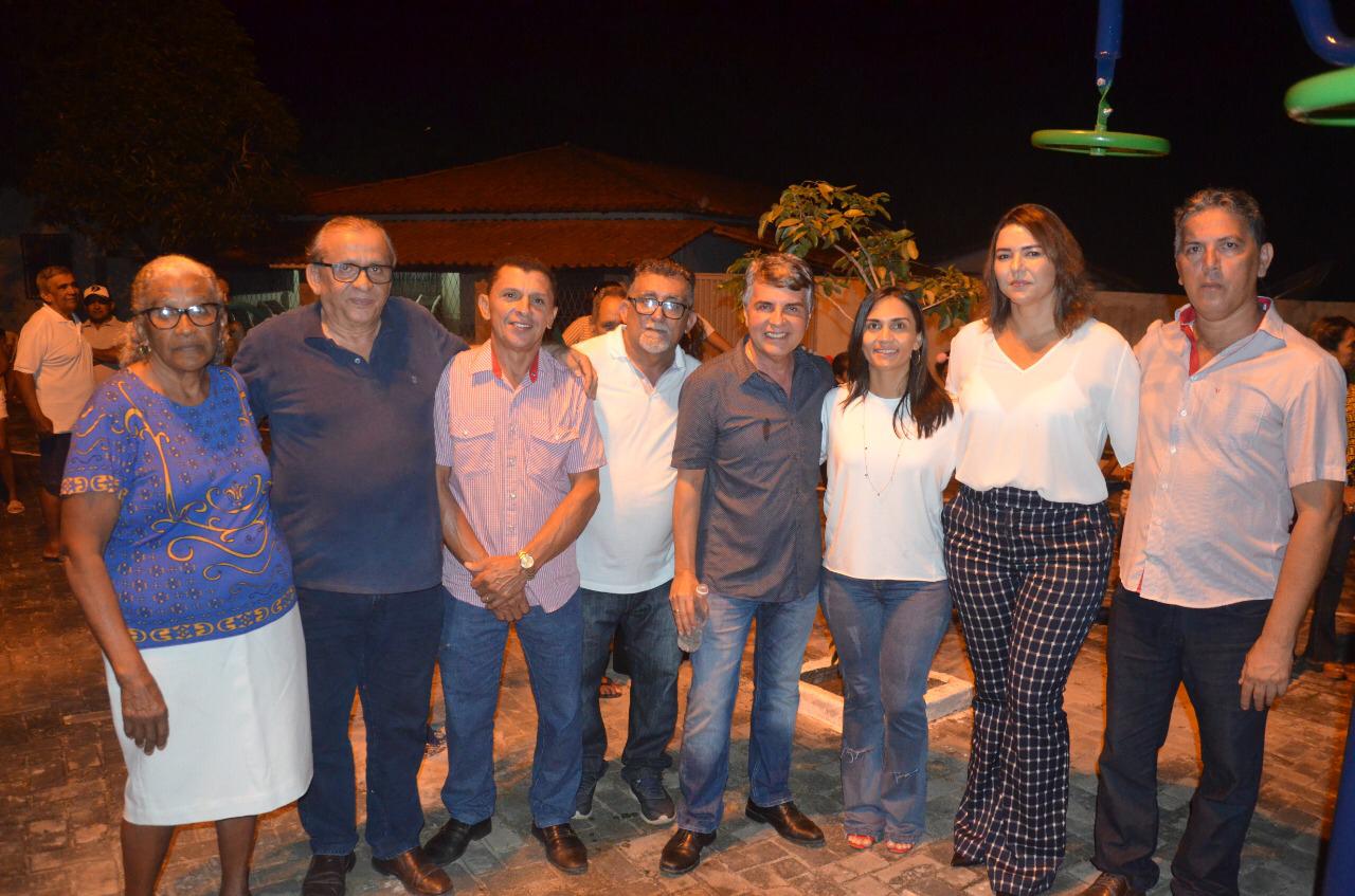 Secretaria de Infraestrutura do Estado entrega academia popular junto com prefeito João Luiz  - Imagem 3