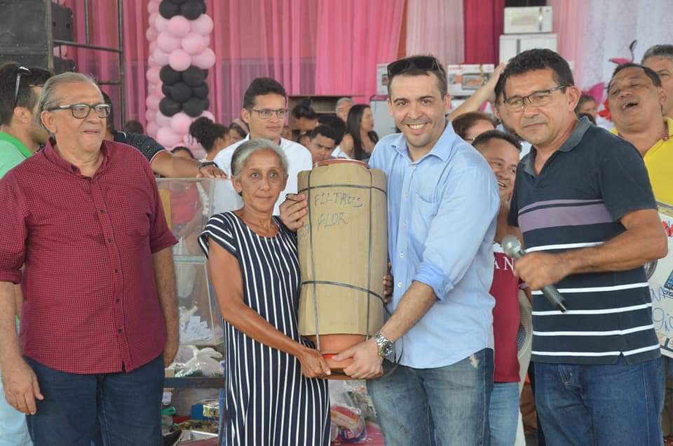 Festa para às Mães , um sucesso de público e excelentes brindes, entre eles uma moto okm - Imagem 36