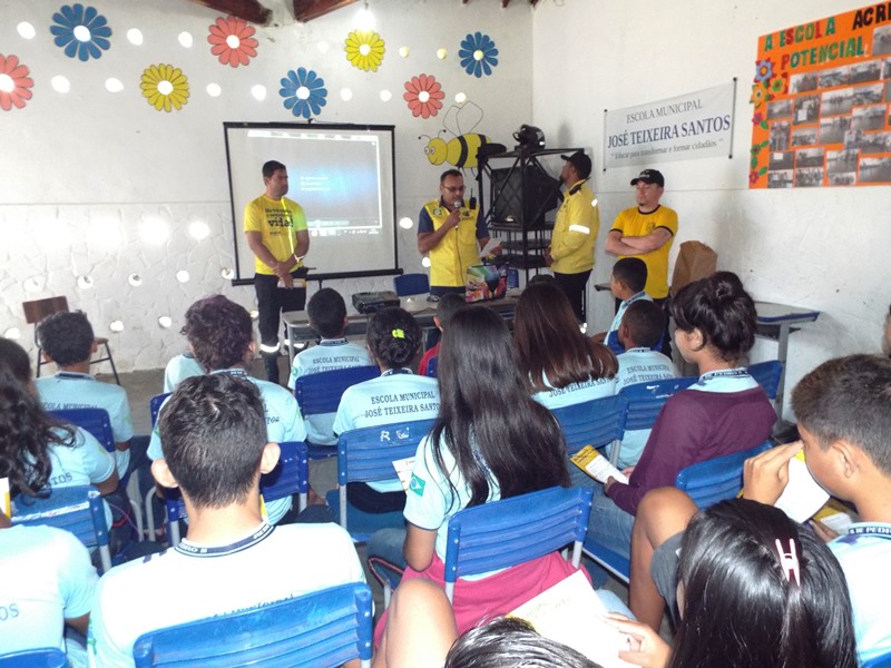 Strans leva campanha “Maio Amarelo” às escolas de Pedro II - Imagem 1