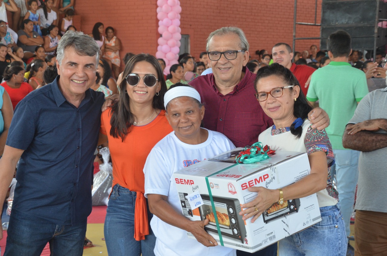 Festa para às Mães , um sucesso de público e excelentes brindes, entre eles uma moto okm - Imagem 15