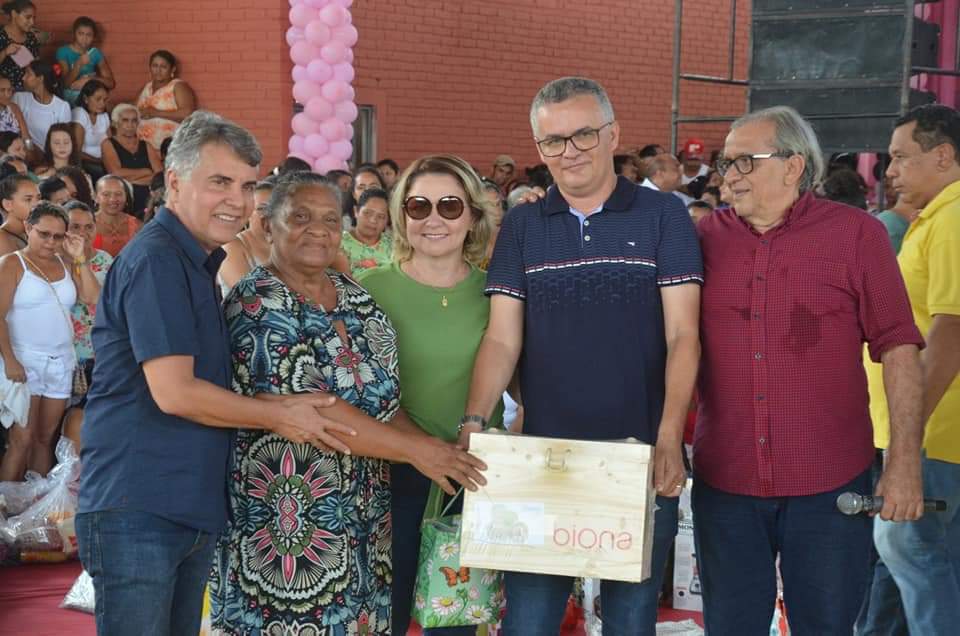 Festa para às Mães , um sucesso de público e excelentes brindes, entre eles uma moto okm - Imagem 35