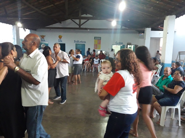 Idosos comemoram Dia das Mães em DEL - Imagem 97