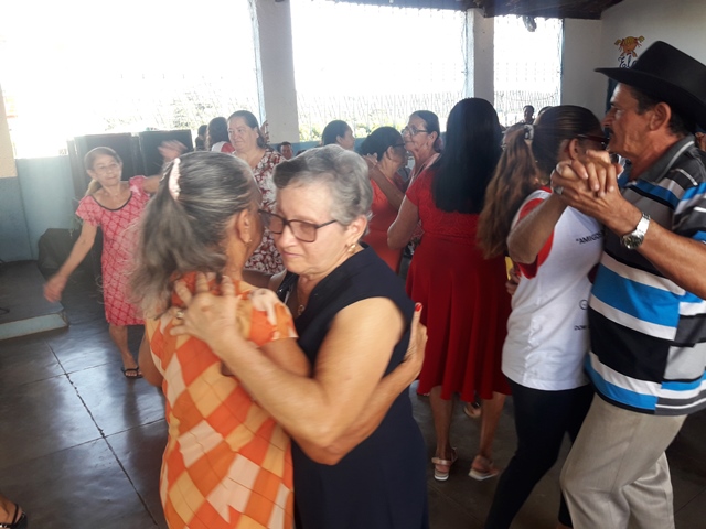 Idosos comemoram Dia das Mães em DEL - Imagem 20