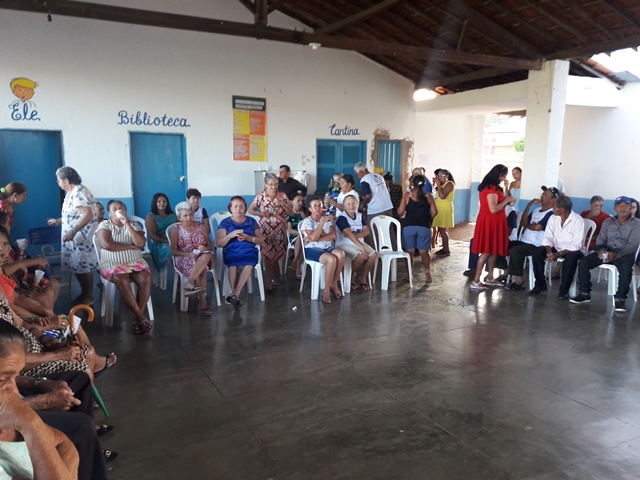 Idosos comemoram Dia das Mães em DEL - Imagem 41