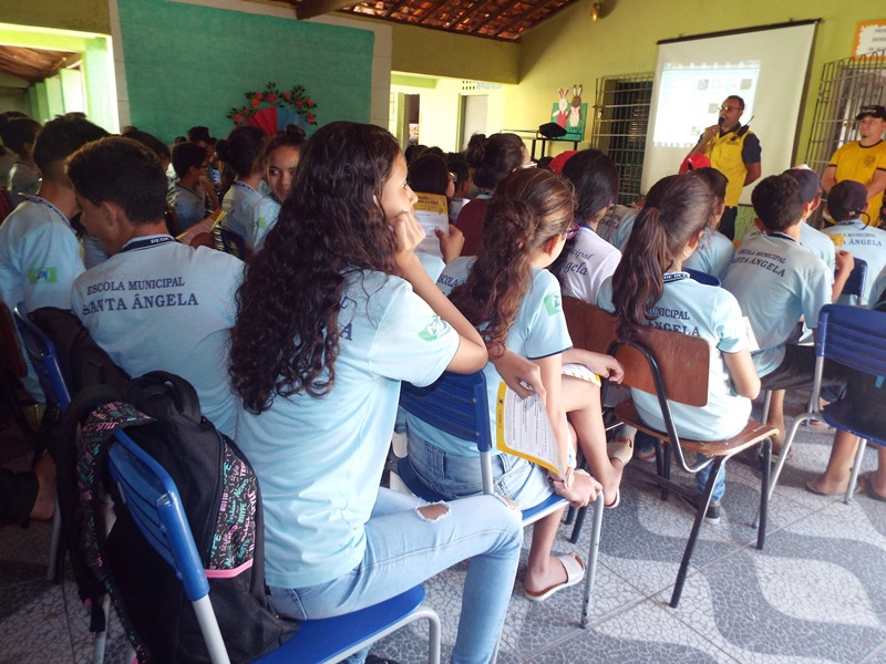 Strans leva campanha “Maio Amarelo” às escolas de Pedro II - Imagem 17