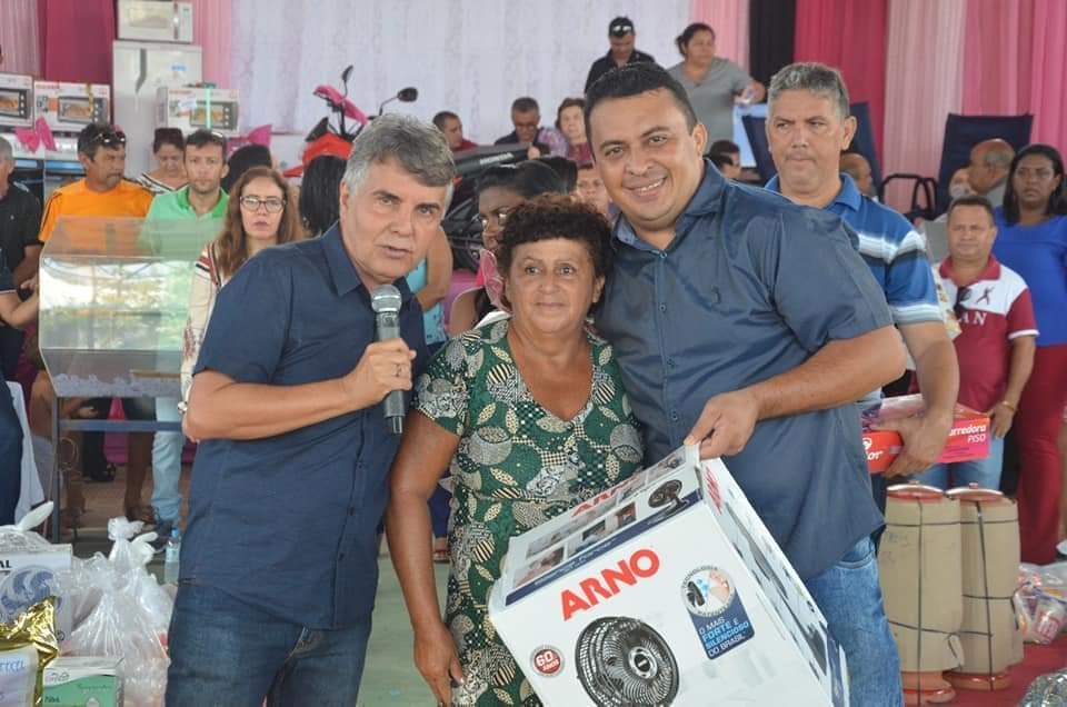 Festa para às Mães , um sucesso de público e excelentes brindes, entre eles uma moto okm - Imagem 33