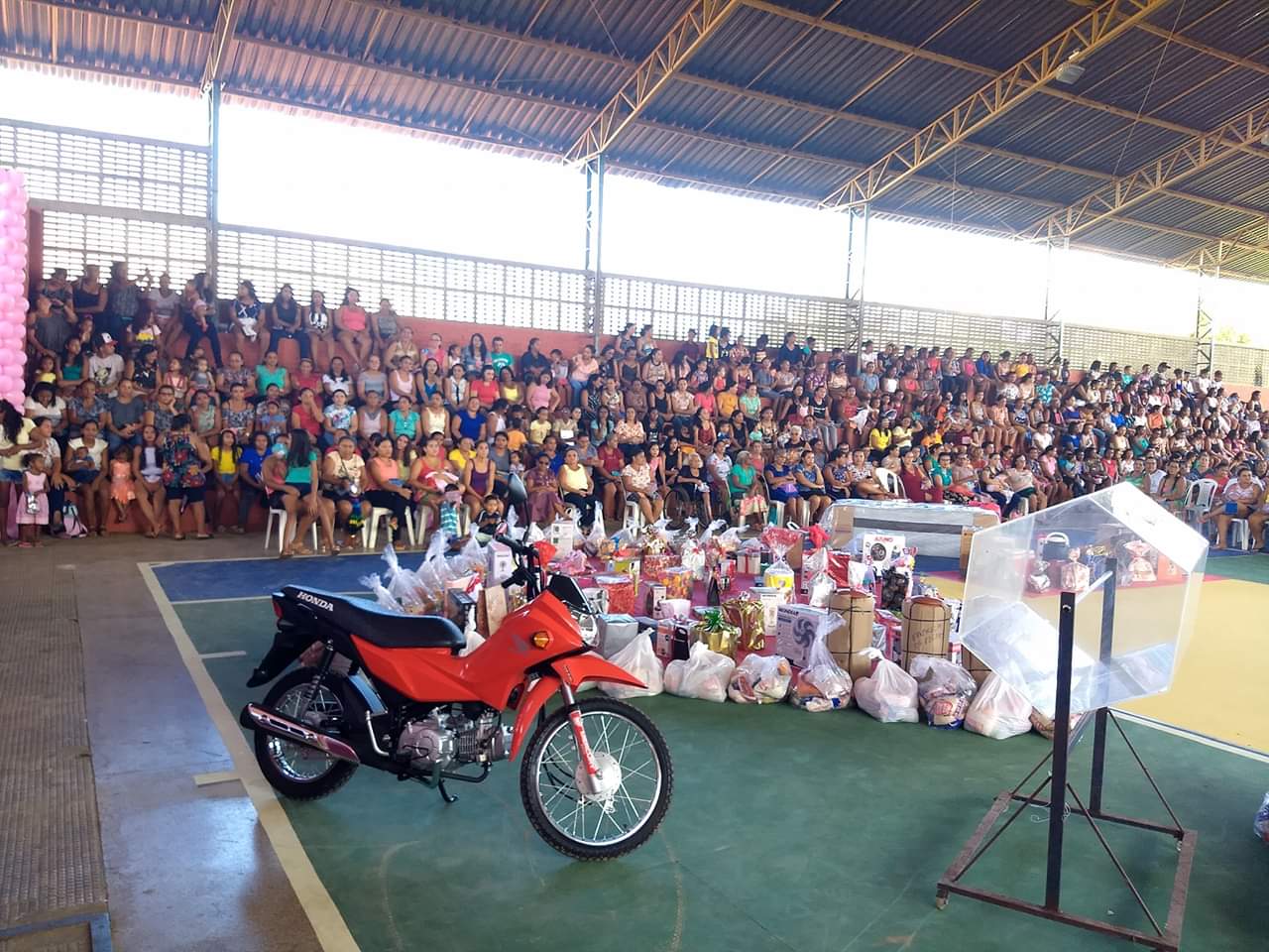 Festa para às Mães , um sucesso de público e excelentes brindes, entre eles uma moto okm - Imagem 7