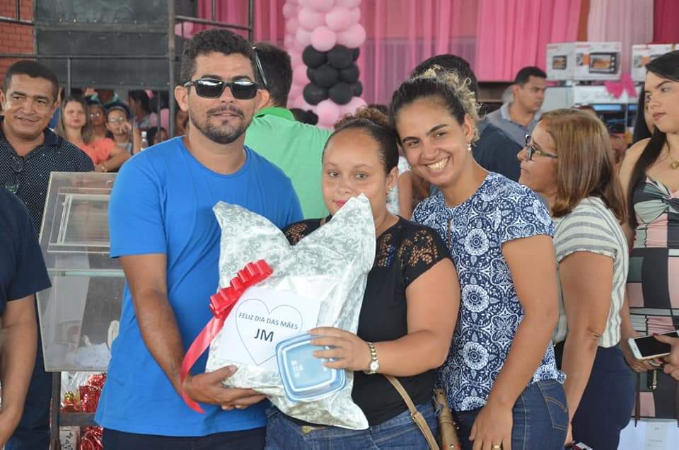 Festa para às Mães , um sucesso de público e excelentes brindes, entre eles uma moto okm - Imagem 38
