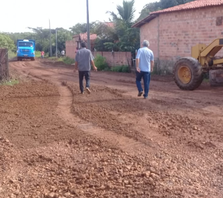 Prefeitura de Barras administrando  com a população