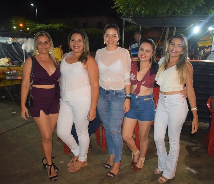 Prefeitura de Joaquim Pires realiza festa em homenagem ao Dia do Trabalhador - Imagem 45