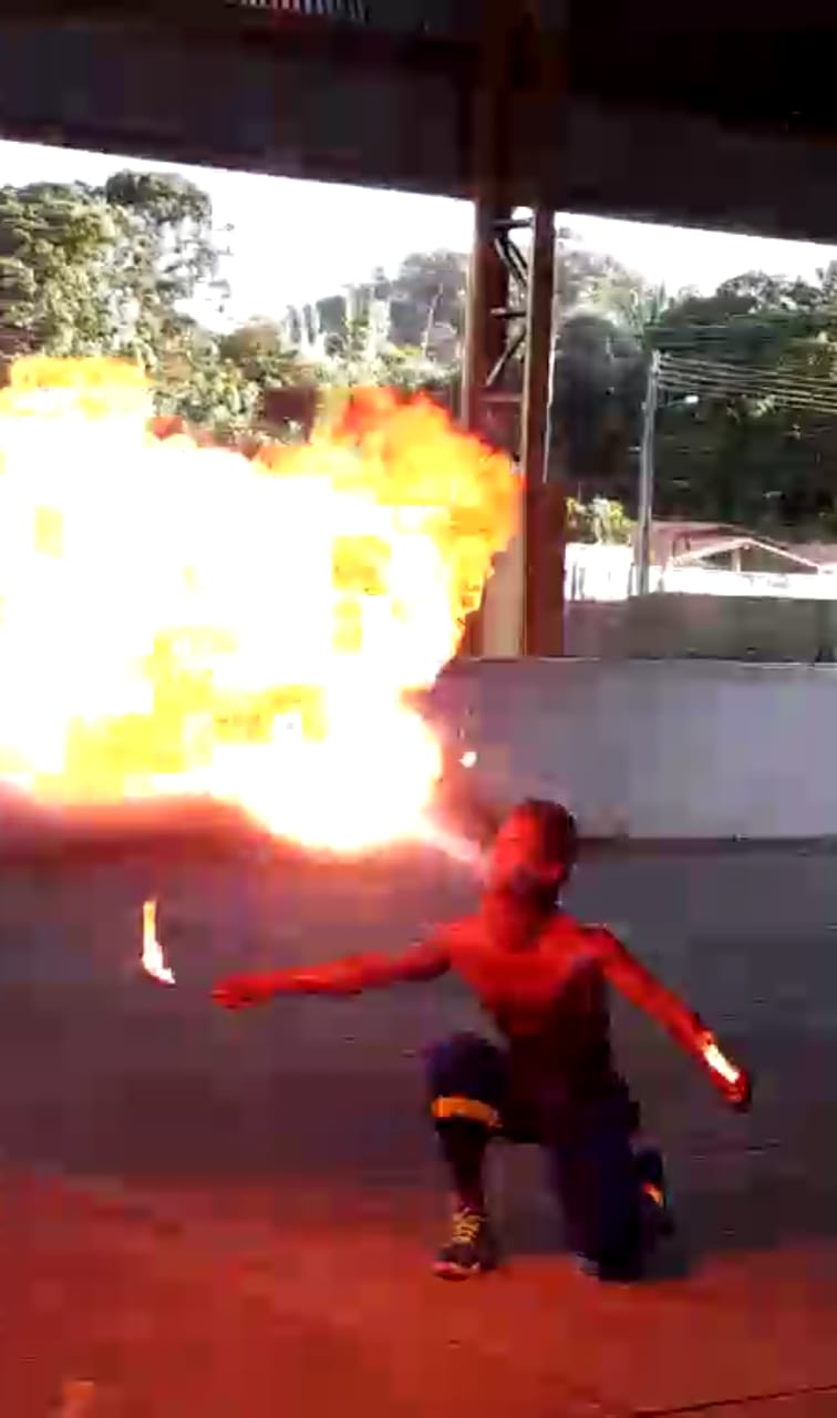 Hoje tem espetáculo, tem sim senhor. Circo na Escola  - Imagem 1